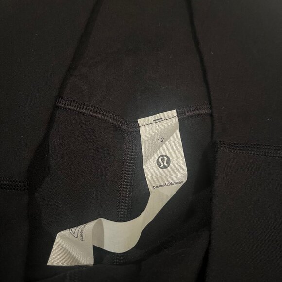 lululemon Align Shorts 6" *Diamond - Picture 6 of 8